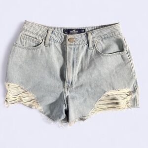Hollister Ultra High Rise Vintage Relaxed Mom Short